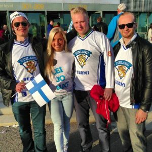 Leijonat.comin fanimaskotti Oona Tolppanen Hartwall Areenalla