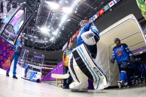 getty_suomiruotsilehtonenkariselanneteemu20140221c