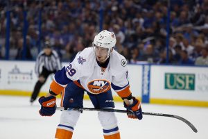 USA vahvistuu viime MM-kisojen parhaalla pistemiehellään New York Islanders v Tampa Bay Lightning- Game Two