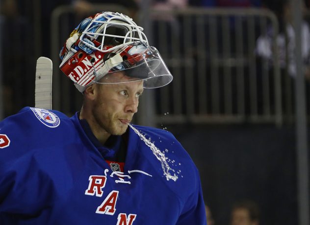 Vancouver Canucks v New York Rangers