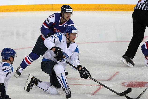 Preliminary round, Group H, Game 9: Finland v Slovakia