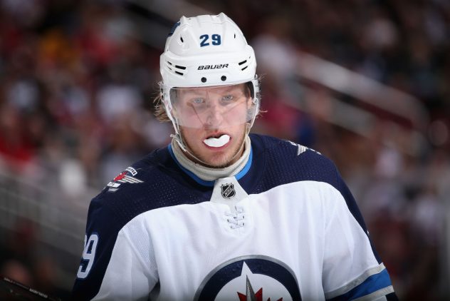 Winnipeg Jets v Arizona Coyotes