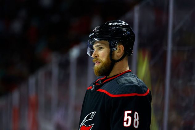 Nashville Predators v Carolina Hurricanes – Game One
