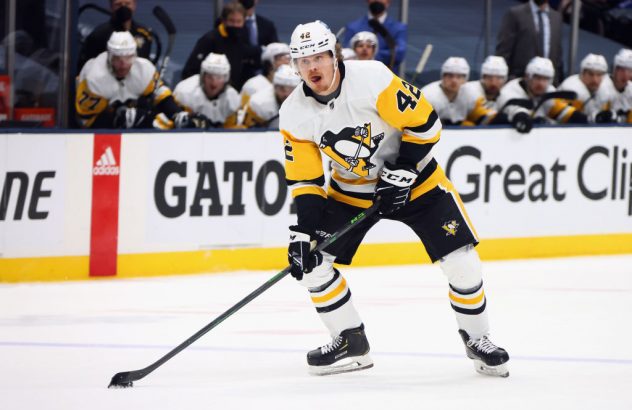 Pittsburgh Penguins v New York Islanders – Game Four