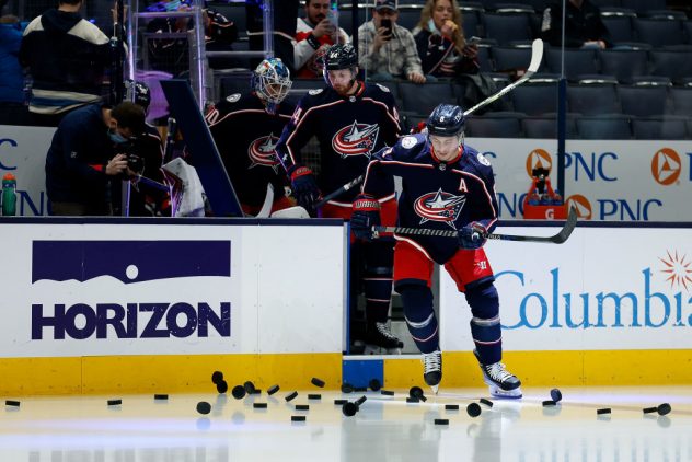 Chicago Blackhawks v Columbus Blue Jackets