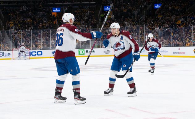 Colorado Avalanche v Boston Bruins