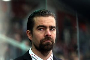 Nuorten Leijonien mestarivalmentaja sai ison palkinnon Pohjois-Amerikassa HPK – KooKoo