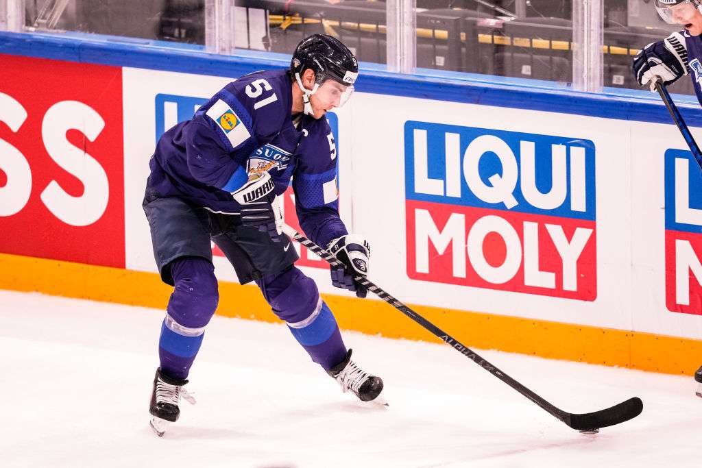 Sieltä se tuli! Valtteri Filppula nousi ensimmäisenä suomalaispelaajana