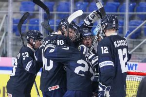 Pikkuleijonien MM-kisaurakka alkaa keskiviikkona – tässä joukkue ja otteluohjelma pml_u18pikkuleijonat20230421