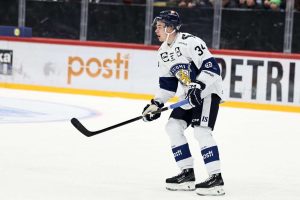 Kaksi Leijonien pelaajaa loukkaantui Karjala-turnauksessa – edessä pitkät poissaolot aop_viitasalonuutti20241110