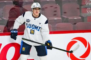 Teuvo Teräväinen lataa suorat sanat 4 Nations -turnauksesta aop_teravainenteuvo_20250224