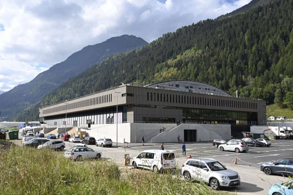 Jääkiekon MM-kisojen 2026 toinen pelipaikka Fribourg Arena