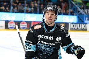 Kylmät kävi – Liigan viime kauden tehohyökkääjälle potkut Venäjällä aop_lawrencejosh20250608