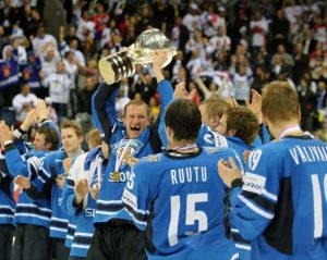 Leijonien MM-kultamitali ilmestyi huutokauppaan – tämä on lähtöhinta aop_leijonat201120250809