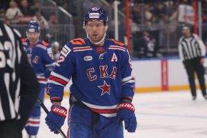 Lähde: nappaako Florida korvaajan Aleksander Barkoville KHL:stä? aop_kuznetsovjevgeni20250928