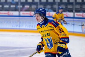 Yllätysuutinen: Liigan floppihankinta lähtee NHL-leirille! aop_lovelltim20250111