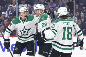 Mikko Rantaselta vahva esitys – iski heti huipputehot pöytään aop_dallasstars20251010