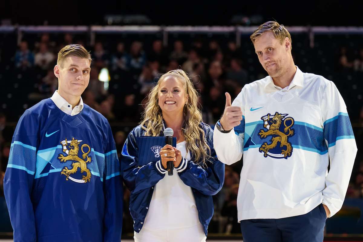 Jääkiekon olympialaiset: Suomen pelipaidat Milanon olympialaisiin julkaistiin marraskuussa 2025.